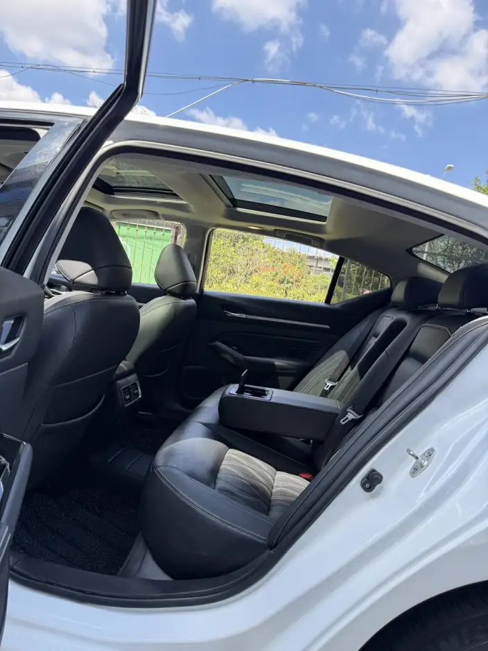 Nissan Teana 2022 Model 2.0L XL-Upr Premium Edition – фото 4