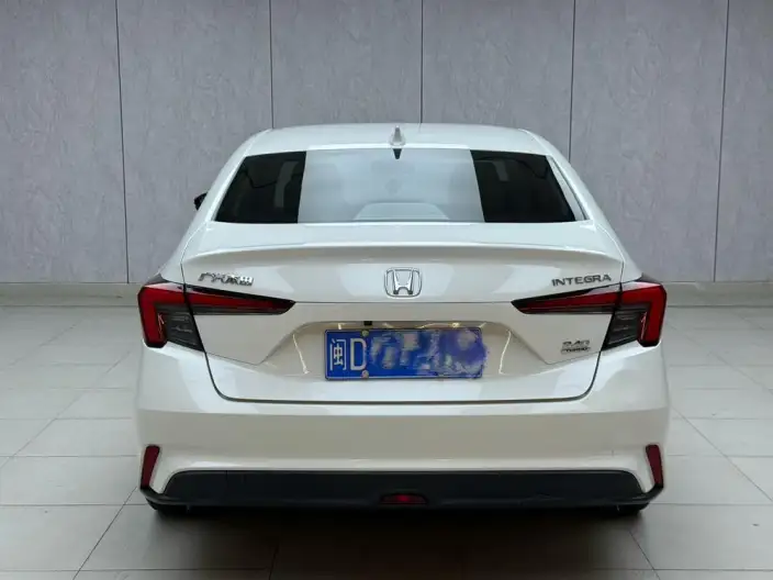 Model Ge 2023 Model 240TURBO CVT Leading version – фото 5