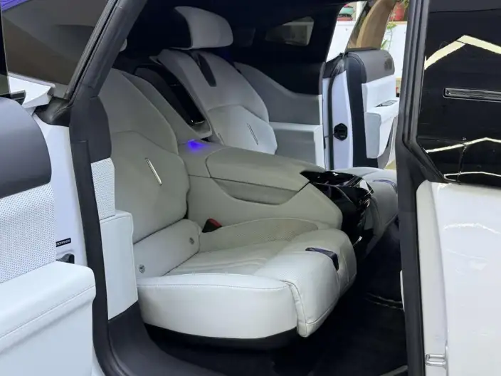 HiPhi Z 2023 Model 4 seat Edition – фото 8