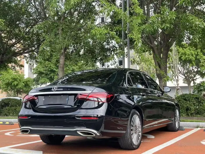 Mercedes-Benz E-Class 2023 Model E 300 L Luxury Model sedan – фото 6