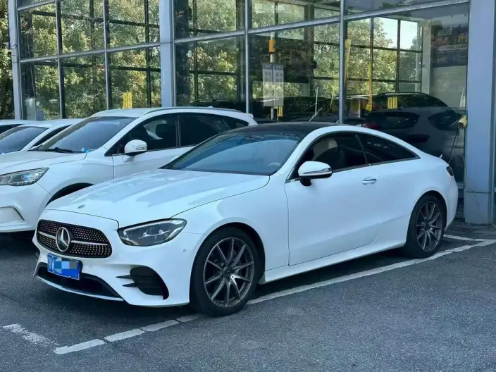 Mercedes-Benz E-Class Imported 2023 Model E 260 Coupe – фото 1