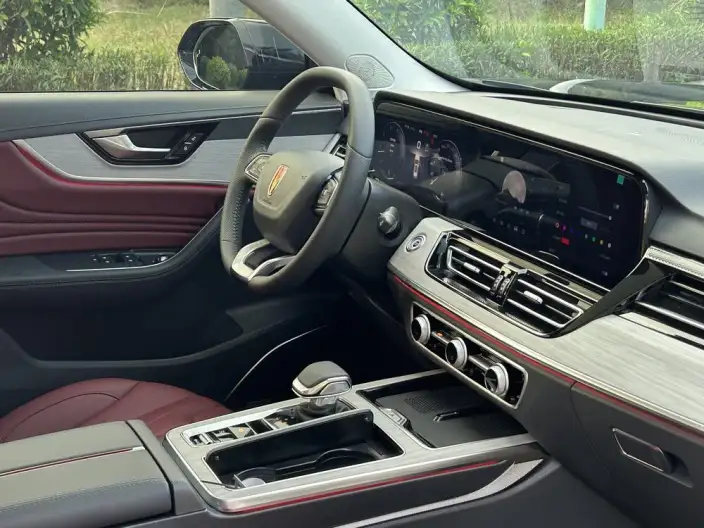 Hongqi HS5 2025 Model 2.0T Flag Xiang Pro Edition – фото 9