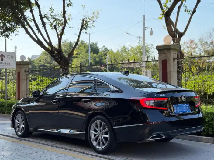 Honda Accord 2022 Model 260TURBO Deluxe Edition – фото 3