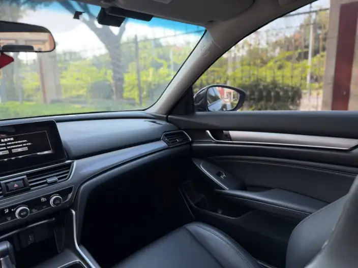 Honda Accord 2022 Model 260TURBO Deluxe Edition – фото 5