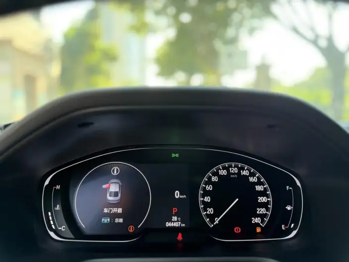 Honda Accord 2022 Model 260TURBO Deluxe Edition – фото 7