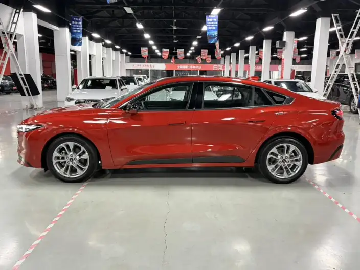 Ford Mondeo 2026 Model 1.5T EcoBoost E Hybrid Luxury Model – фото 4