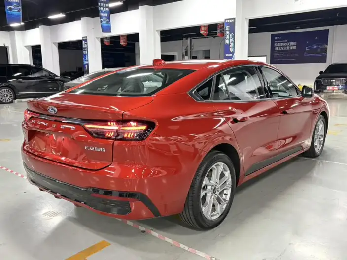 Ford Mondeo 2026 Model 1.5T EcoBoost E Hybrid Luxury Model – фото 7