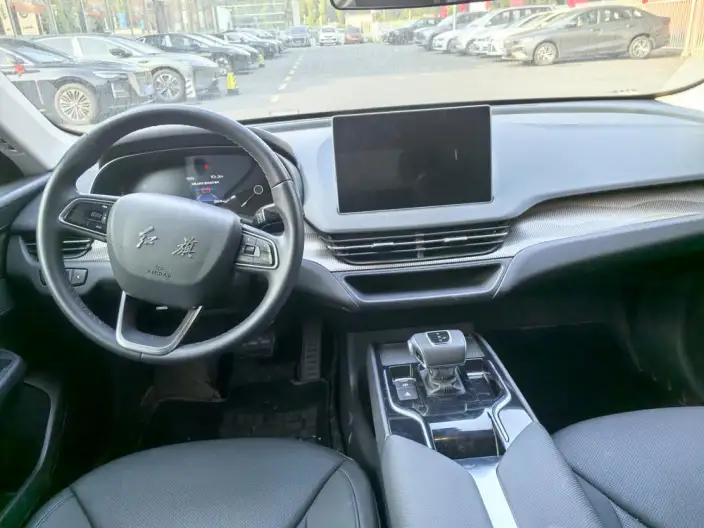 Hongqi E-QM5 2024 Model 450KM Travel Edition 100kW – фото 6