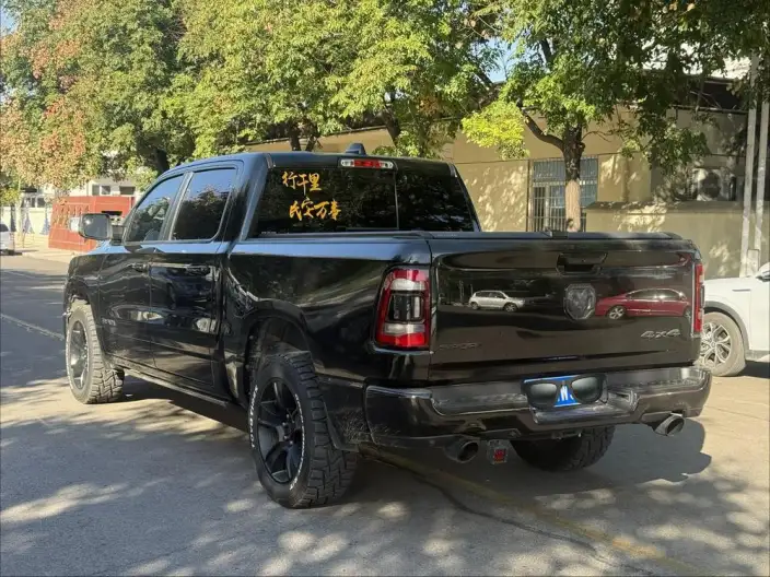 RAM 1500 Rev 2022 Model 5.7L Automatic 4WD 5 seat Parallel Imported – фото 2