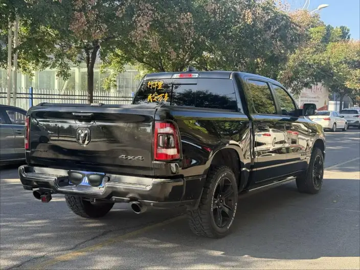 RAM 1500 Rev 2022 Model 5.7L Automatic 4WD 5 seat Parallel Imported – фото 3