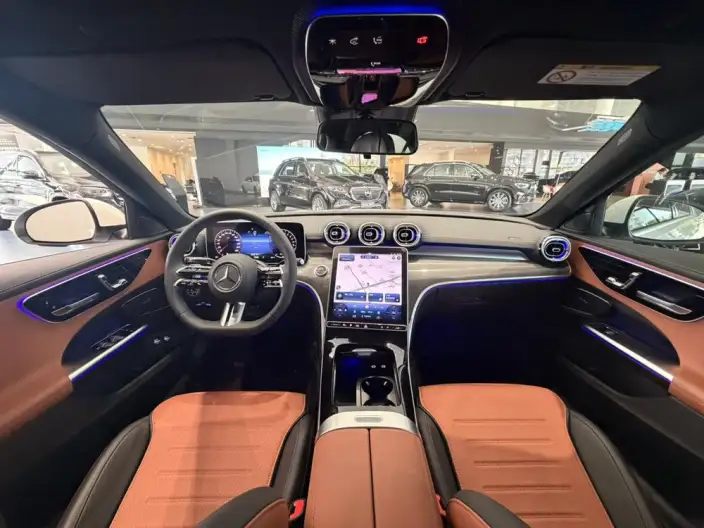 Mercedes-Benz C-Class PHEV 2024 Model C 350 eL – фото 5