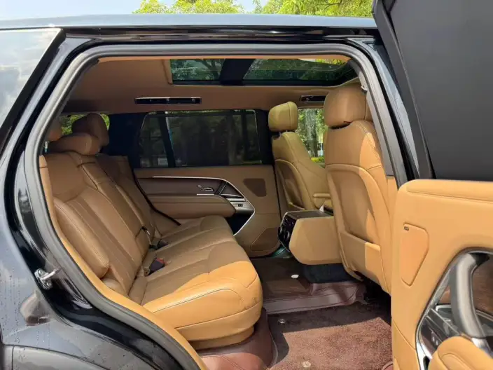 Range Rover 2025 Model 3.0 L6 400PS Shengshi Extended Edition – фото 7