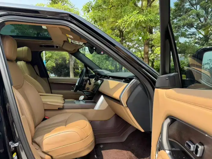 Range Rover 2025 Model 3.0 L6 400PS Shengshi Extended Edition – фото 8