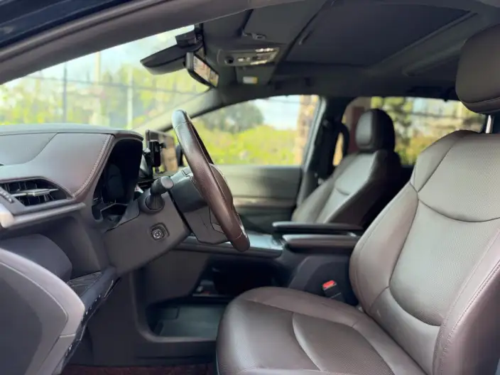 Granvia 2023 Model Intelligent Hybrid 2.5L Flagship VIP – фото 7