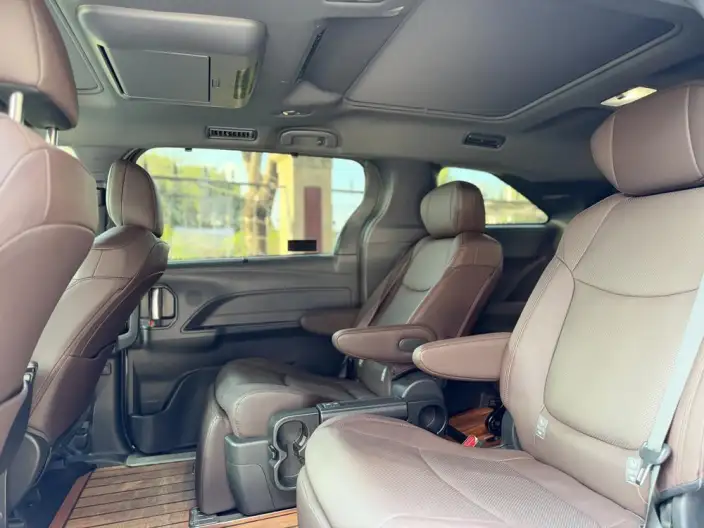 Granvia 2023 Model Intelligent Hybrid 2.5L Flagship VIP – фото 8