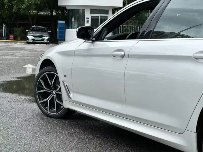 BMW 5 Series 2023 Model 530Li Exclusive Model Luxury Set – фото 8