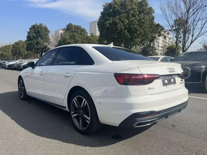 Audi A4 L 2022 Model 40 TFSI Luxury Dynamic Model – фото 4