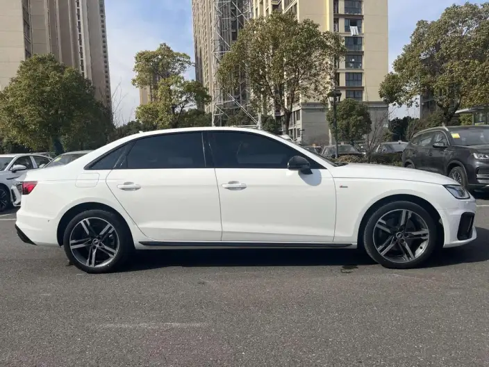 Audi A4 L 2022 Model 40 TFSI Luxury Dynamic Model – фото 7