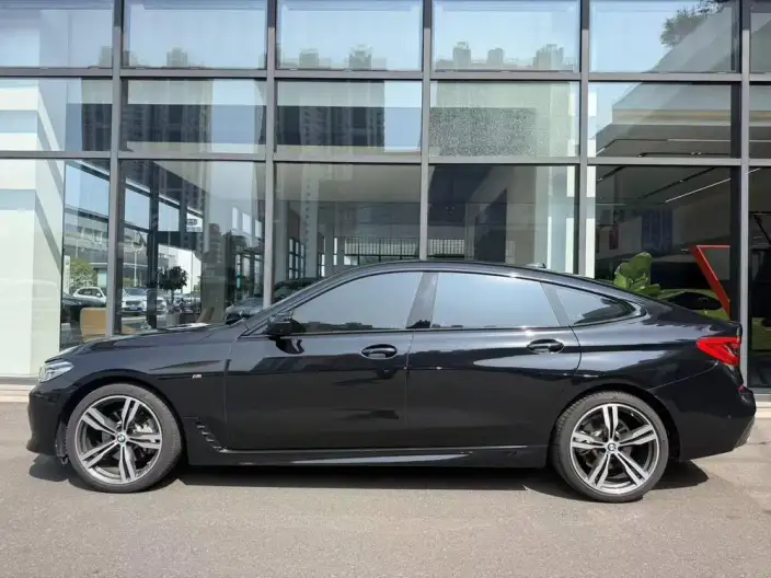 BMW 6 Series GT 2022 Model 630i M Sports Set – фото 3