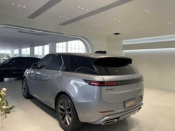 Range Rover Sport 2025 Model 400PS DYNAMIC SE – фото 4