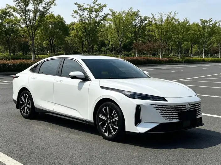 Changan Eado 2024 Model 1.5T DCT Changxiang Edition – фото 3