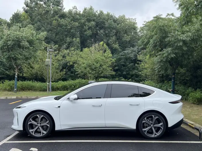 NIO ET5 2024 Model 75kWh – фото 4