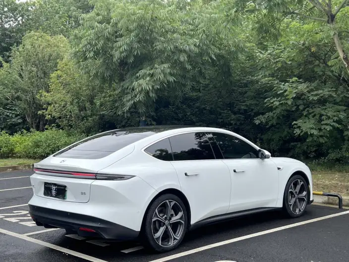 NIO ET5 2024 Model 75kWh – фото 7
