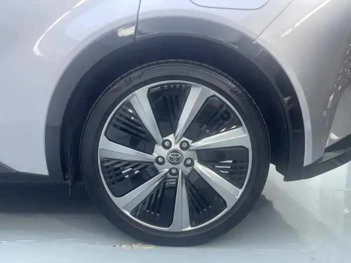 TOYOTA bZ5 2025 Model 550 PRO Zhixing Edition – фото 9