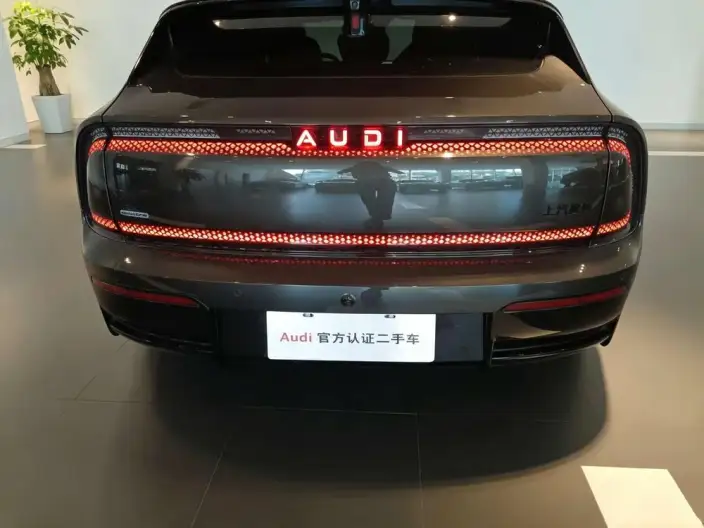 AUDI E5 Sportback 2026 Model Flagship quattro Model – фото 7