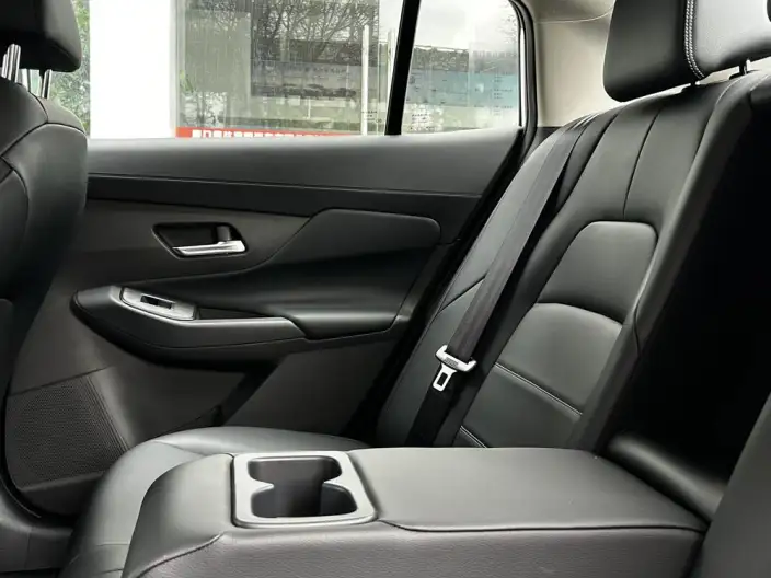 Nissan Sylphy 2026 Model 1.6L CVT Ultimate Edition – фото 8