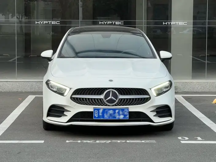Mercedes-Benz A-class 2022 Model Facelift A 200 L Sports sedan Dynamic Edition – фото 2