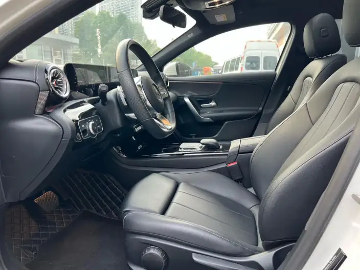 Mercedes-Benz A-class 2022 Model Facelift A 200 L Sports sedan Dynamic Edition – фото 8