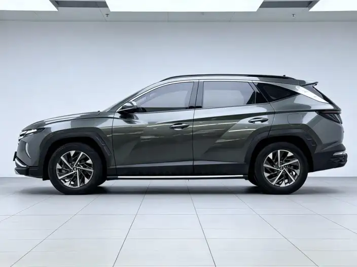 Hyundai Tucson 2022 Model Hyundai Tucson L 2.0L HEV TOP Hybrid · Ultimate Edition – фото 4