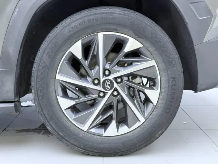 Hyundai Tucson 2022 Model Hyundai Tucson L 2.0L HEV TOP Hybrid · Ultimate Edition – фото 9