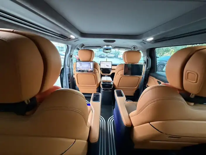 L EV C L380 2024 Model 140kWh 6 seat 4WD Ultra – фото 7