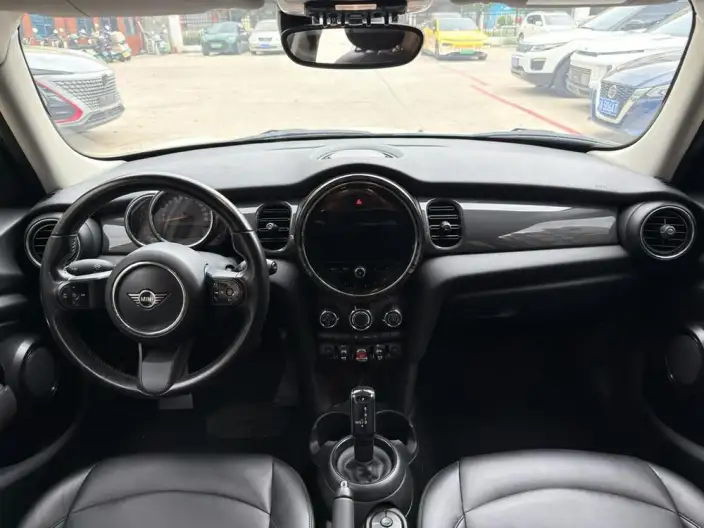 MINI 2022 Model Facelift 1.5T ONE Five-door Edition PLUS – фото 7