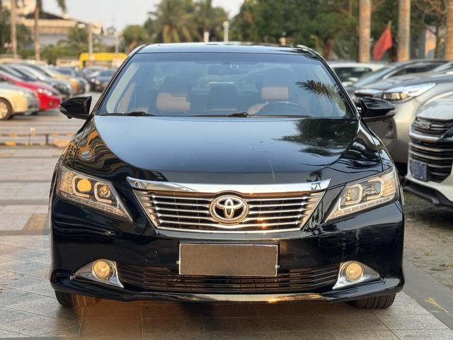 Toyota Camry 2013 2.5G Comfort – фото 2
