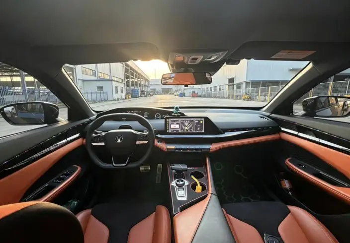 Changan UNI-V 2023 Model 1.5T Sports Edition – фото 7