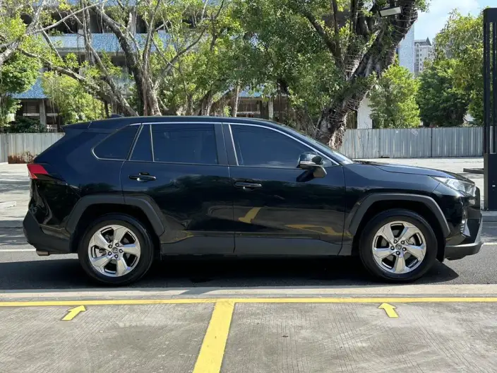 Toyota RAV4 2022 Model 2.0L CVT 2WD Fashion PLUS Edition – фото 5