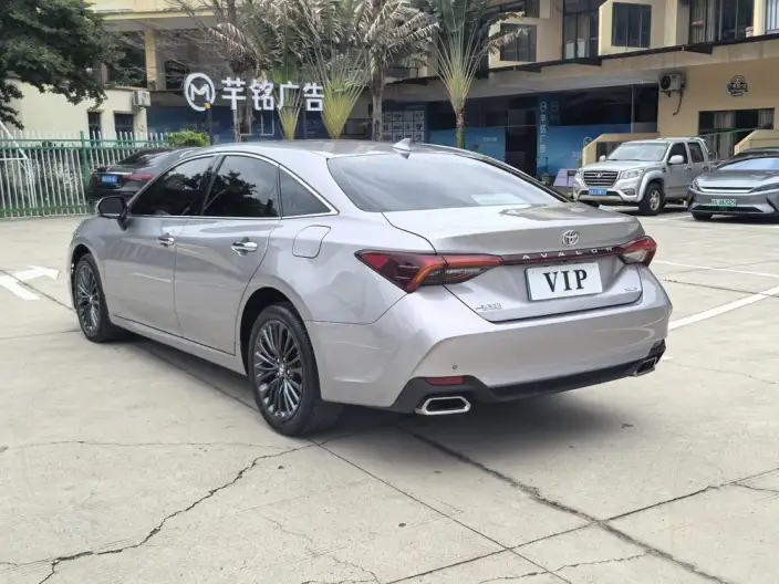 Toyota Avalon 2022 Model 2.0L XLE Exclusive Edition – фото 4