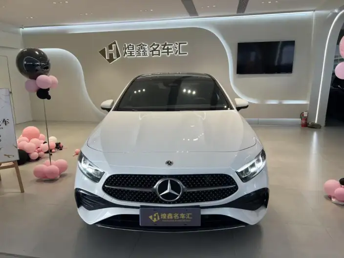 Mercedes-Benz A-class 2023 Model A 200 L Sports sedan Fashion Edition – фото 2