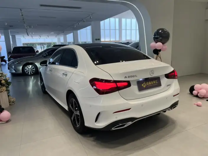 Mercedes-Benz A-class 2023 Model A 200 L Sports sedan Fashion Edition – фото 4