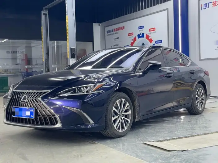 Lexus ES 2022 Model 200 Superior Edition – фото 1