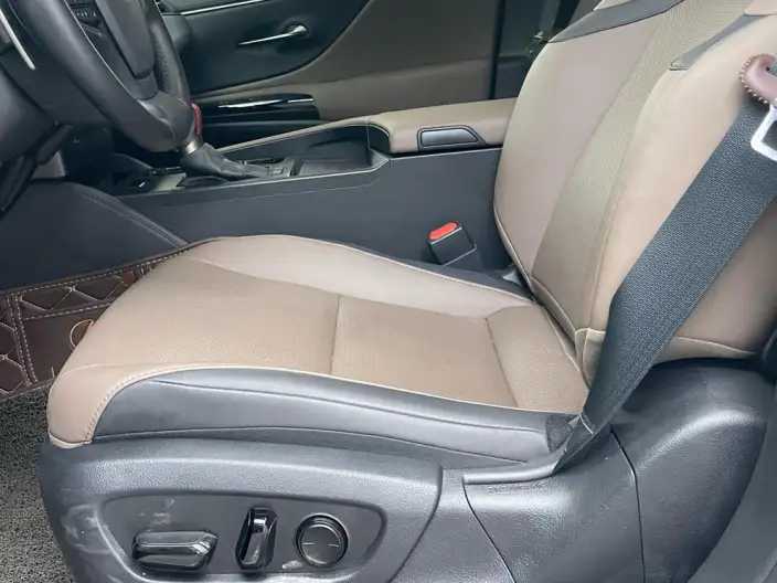 Lexus ES 2022 Model 200 Superior Edition – фото 6