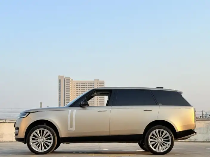 Range Rover 2023 Model 4.4 V8 530PS First Edition Edition – фото 4