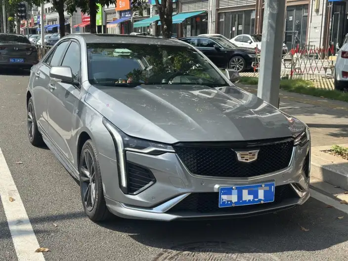 Cadillac CT4 2023 Model 25T Luxury Model – фото 3