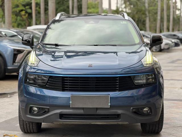 Lynk & Co 01 2017 2.0T 2WD Type Pro – фото 2