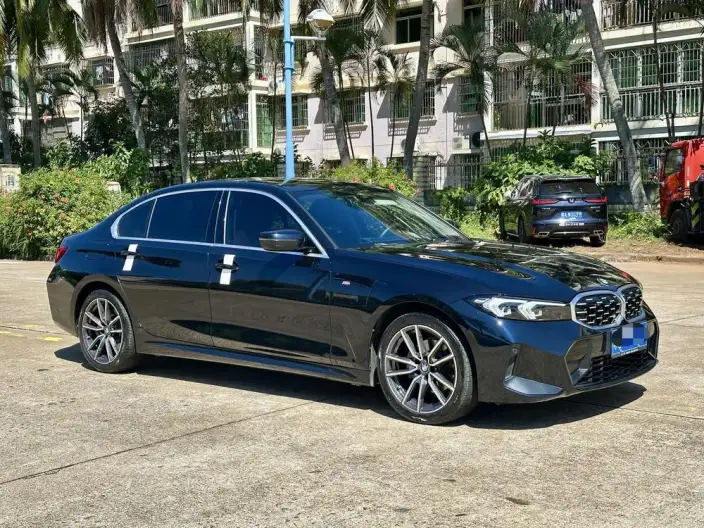 BMW 3 Series 2023 Model 325Li M Sports Set – фото 3
