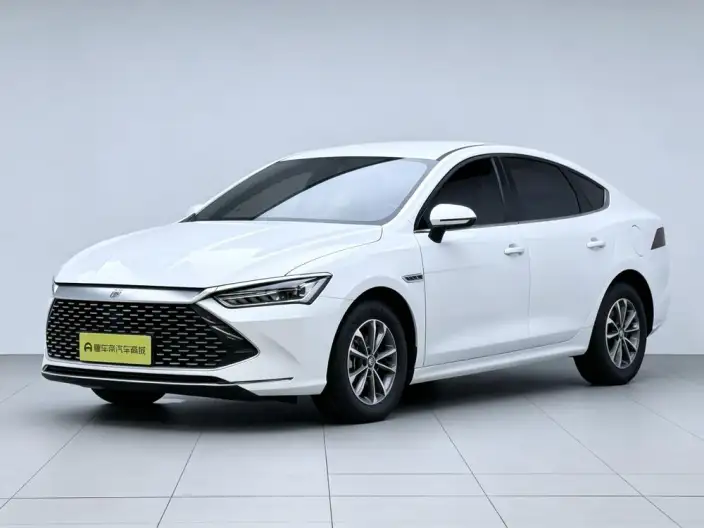 BYD Qin PLUS DM 2024 Model Honor Edition DM-i 55KM Leading Model – фото 1