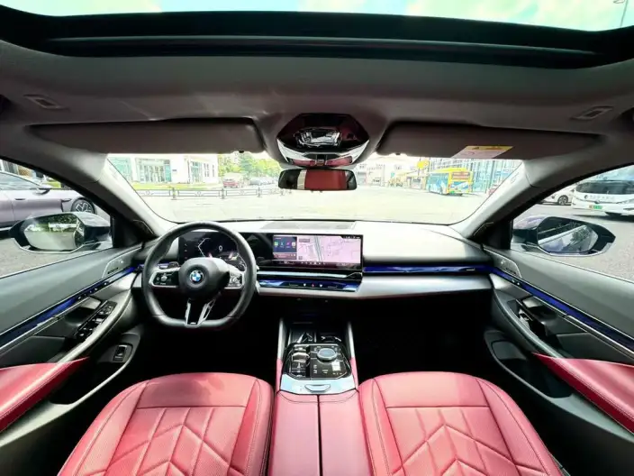 BMW 5 Series 2025 Model Facelift 530Li Leading Model M Sports Set – фото 7